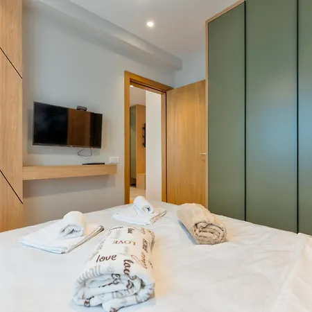 Snowy Woods 公寓 *