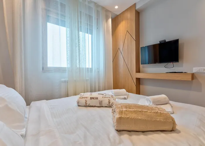 Snowy Woods Апартаменты